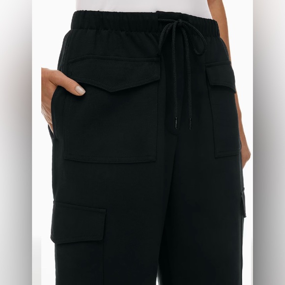 Aritzia Mercy Cargo High-waisted Relaxed Japanese Crepe Dressed Casual Pant - Picture 5 of 14